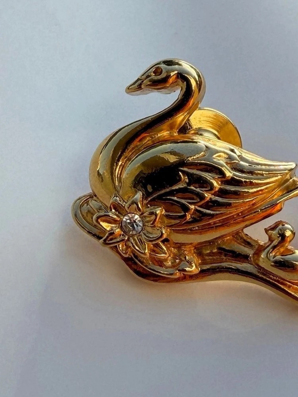 Avon Gold Swan Brooch